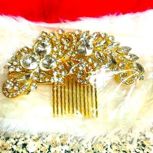 LARGE RHINESTONE HAIR COMB 5” x 3 1/2 w COMB NEVER WORN